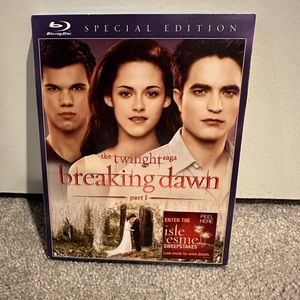 📀 5 for $25 The Twilight Saga: Breaking Dawn - Part 1 Blu-Ray